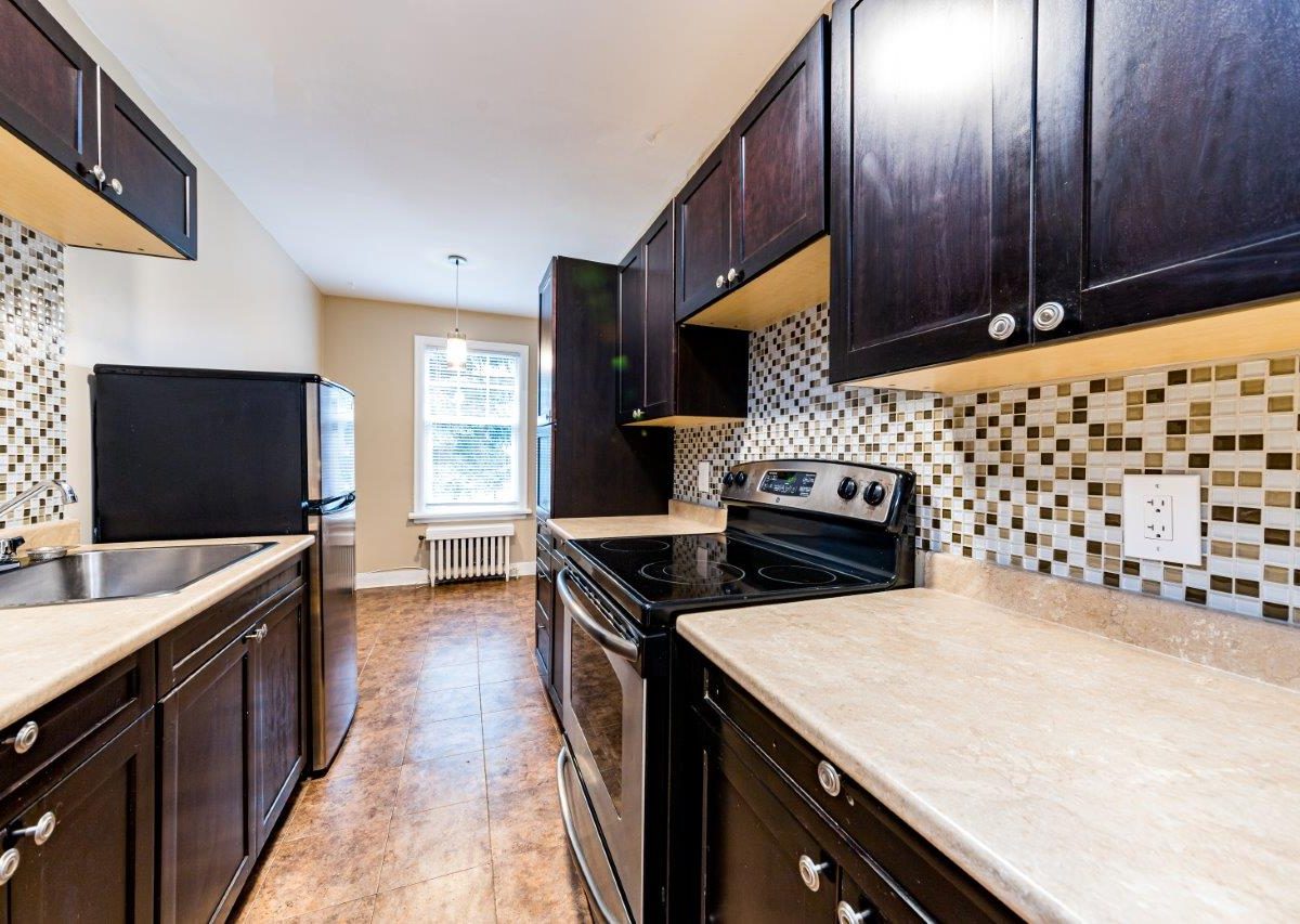 #10 - 1390 West 14th Ave, Vancouver BC V6H 1R1