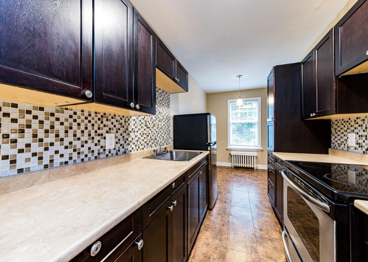 #10 - 1390 West 14th Ave, Vancouver BC V6H 1R1
