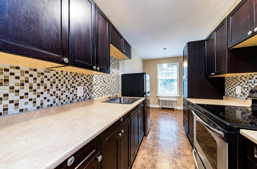 #10 - 1390 West 14th Ave, Vancouver BC V6H 1R1