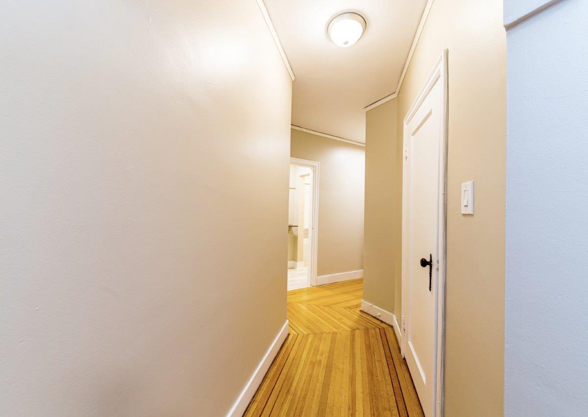 #10 - 1390 West 14th Ave, Vancouver BC V6H 1R1