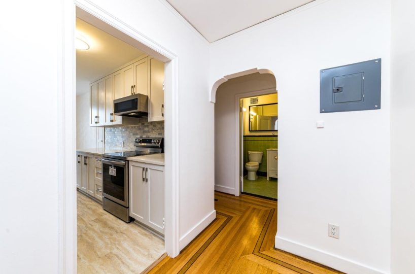 #16 - 1390 West 14th Ave, Vancouver BC V6H 1R1