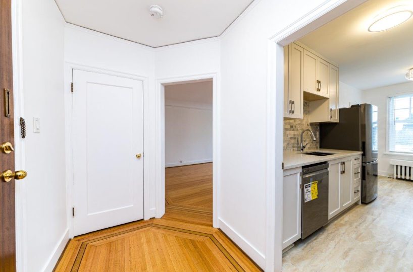 #16 - 1390 West 14th Ave, Vancouver BC V6H 1R1