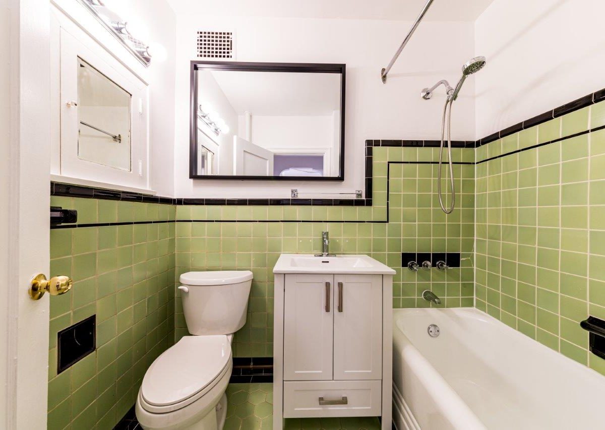 #16 - 1390 West 14th Ave, Vancouver BC V6H 1R1