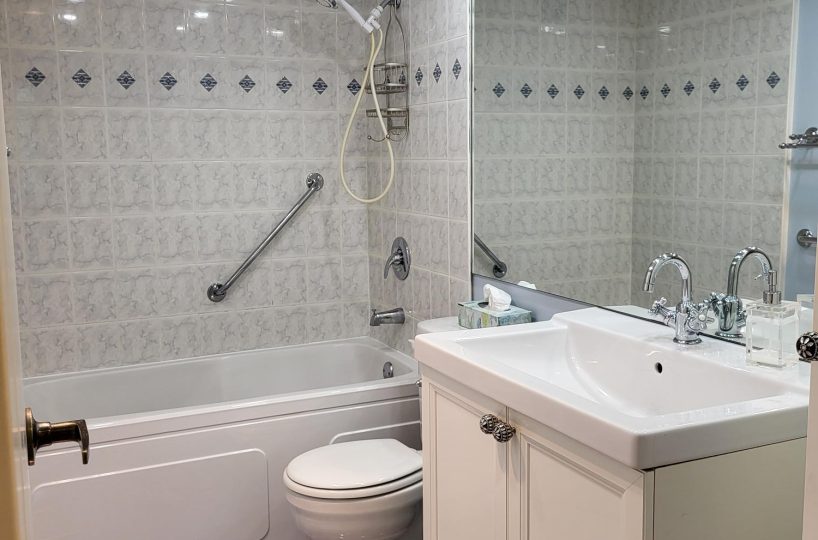 1404-2008 FULLERTON AVE, NORTH VANCOUVER, BC