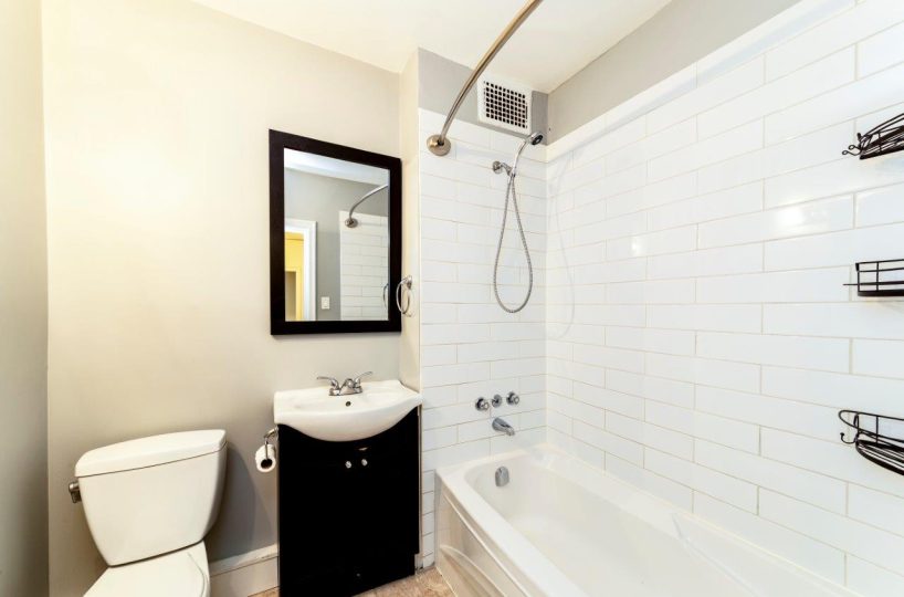 #14 - 1390 West 14th Ave, Vancouver BC V6H 1R1