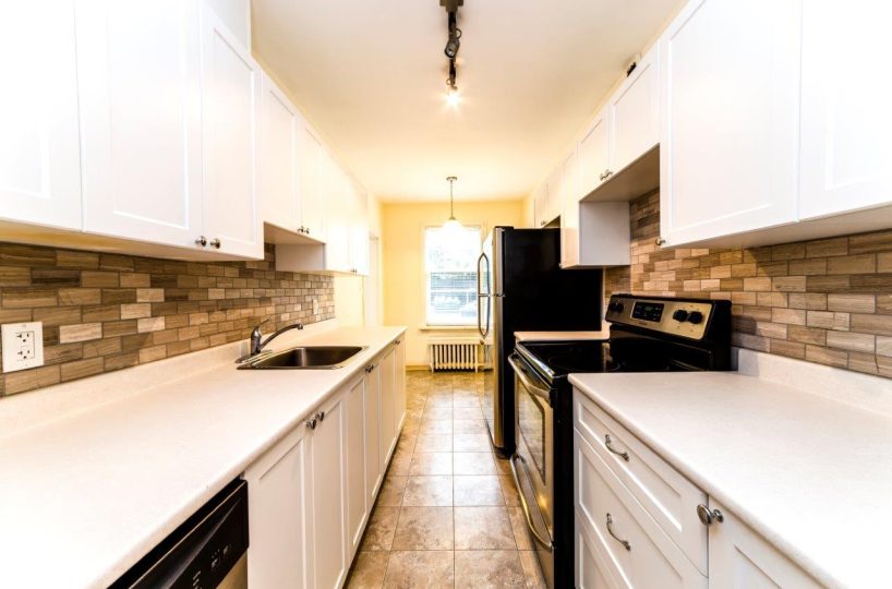 #14 - 1390 West 14th Ave, Vancouver BC V6H 1R1