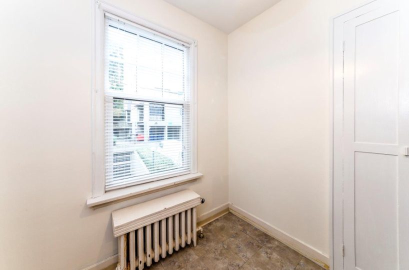 #14 - 1390 West 14th Ave, Vancouver BC V6H 1R1