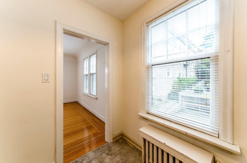 #14 - 1390 West 14th Ave, Vancouver BC V6H 1R1