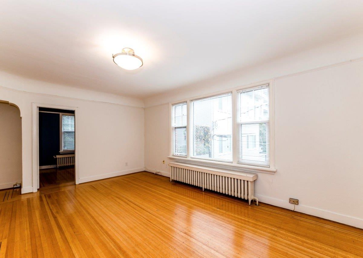 #14 - 1390 West 14th Ave, Vancouver BC V6H 1R1
