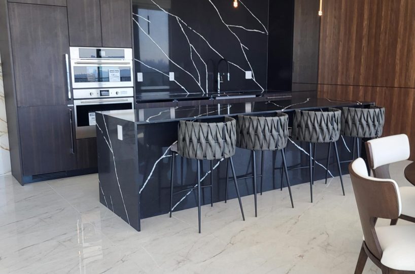 #418 - 135 13th  St. E, North Vancouver, BC, V7L 0J8