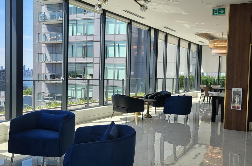 #418 - 135 13th  St. E, North Vancouver, BC, V7L 0J8