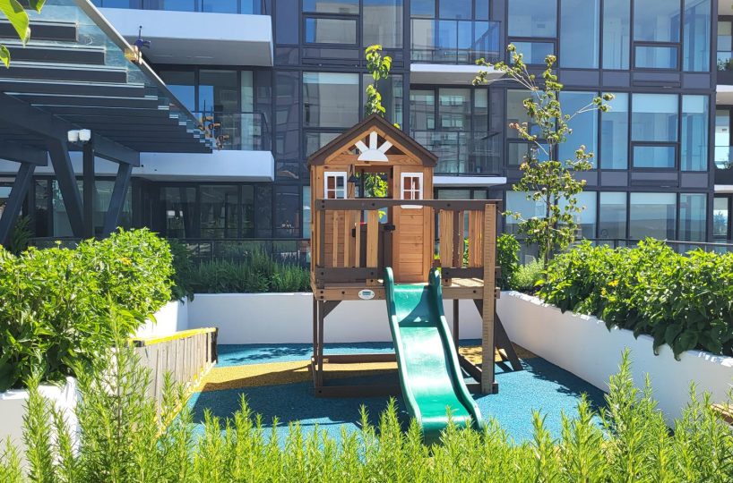 #418 - 135 13th  St. E, North Vancouver, BC, V7L 0J8