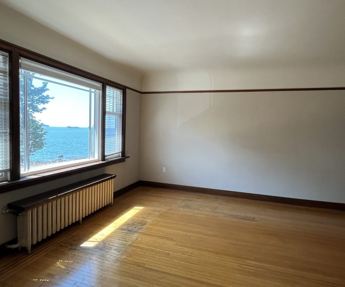 #201–1519 Beach Avenue, Vancouver BC