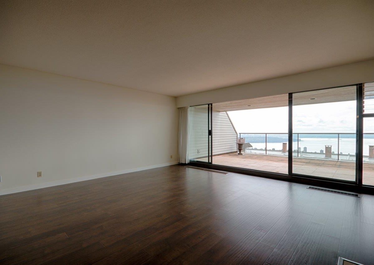 #24-2250 Folkestone Way, Vancouver BC