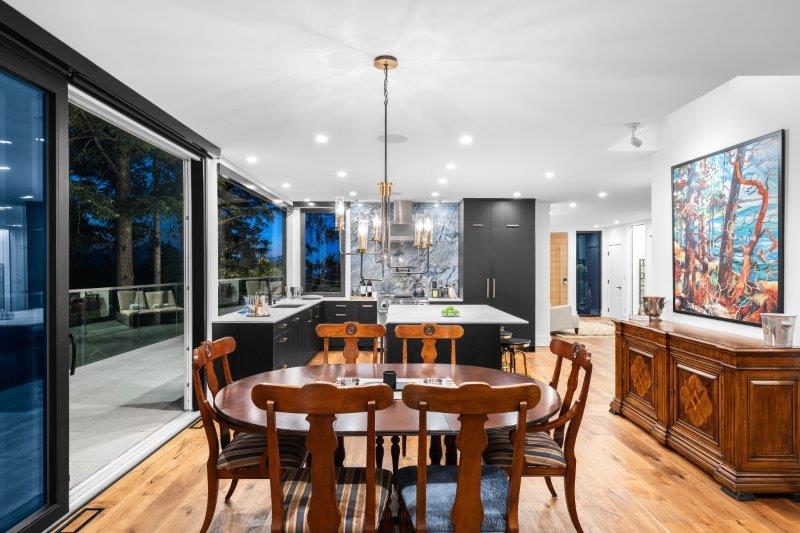 6224 St Georges Place West Vancouver 15