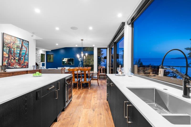 6224 St Georges Place West Vancouver 23