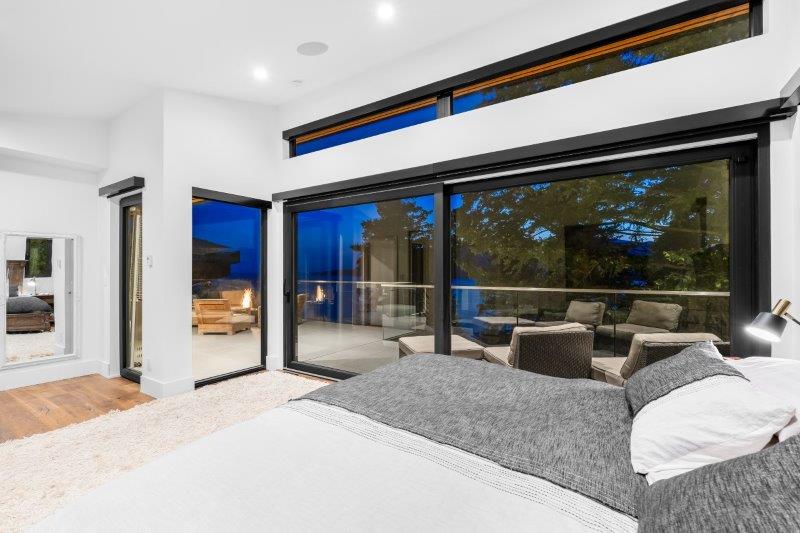 6224 St Georges Place West Vancouver 33