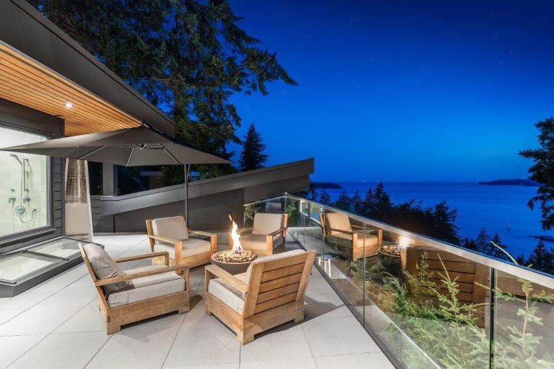 6224 St Georges Place West Vancouver 38