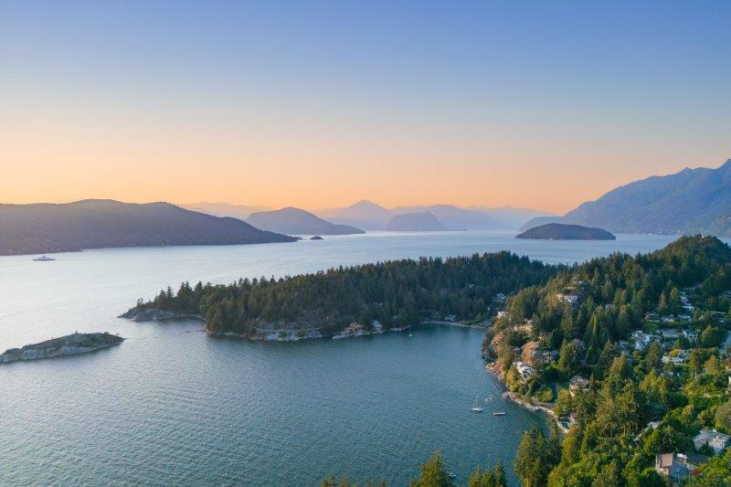 6224 St Georges Place West Vancouver 51