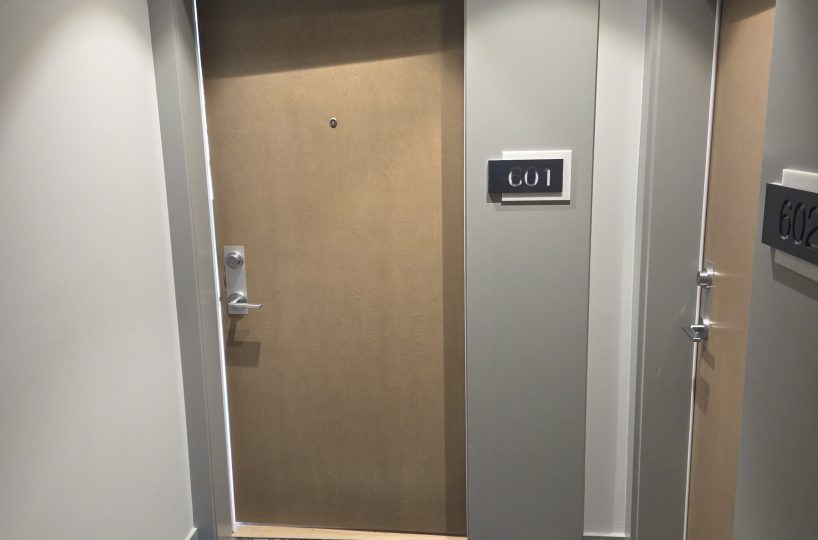 1000010815