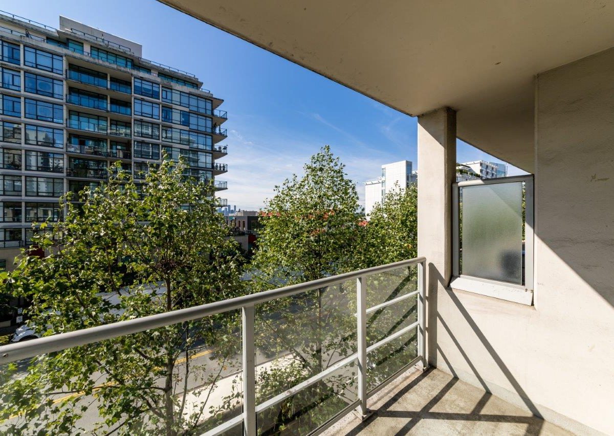 405 168eastesplanade 22