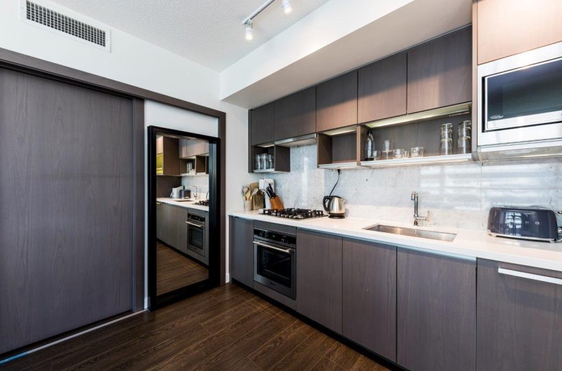 818 68smithe 14