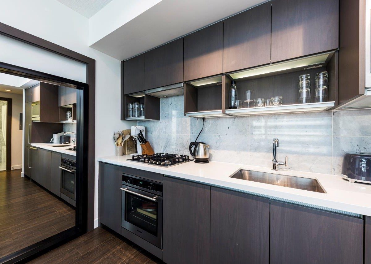 818 68smithe 19