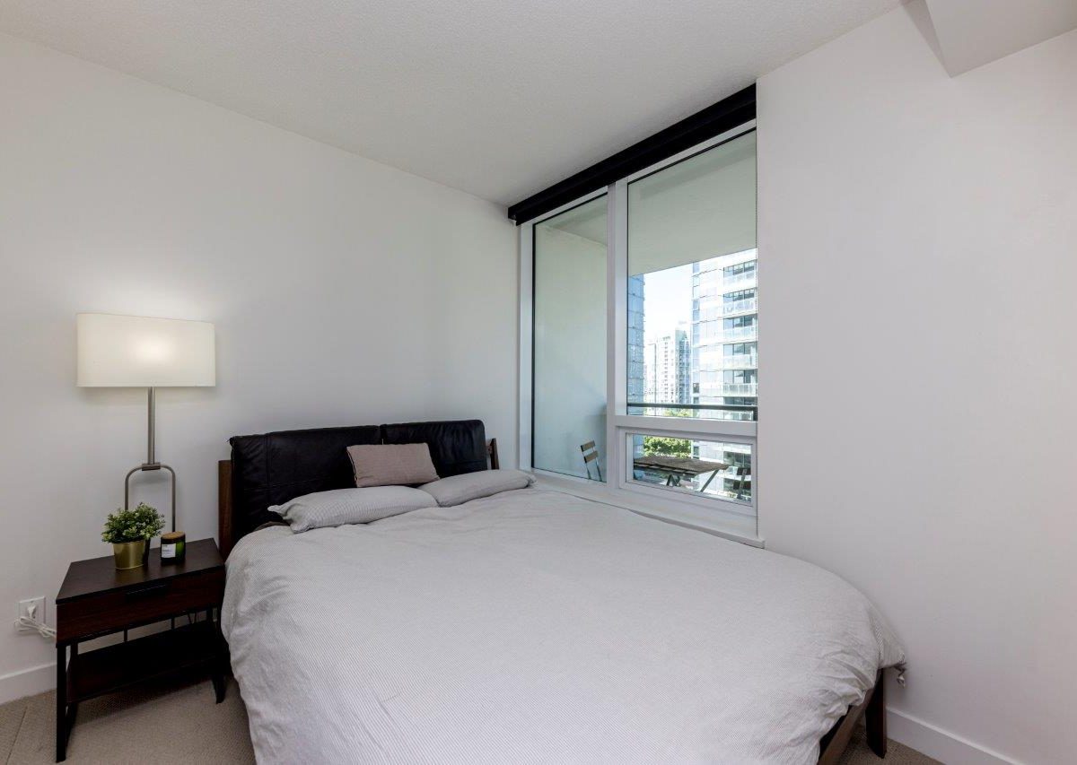 818 68smithe 20