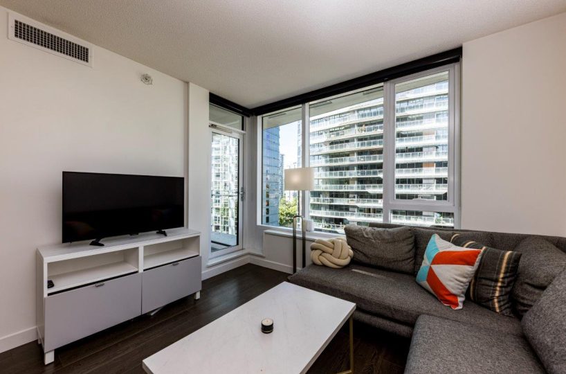 818 68smithe 9